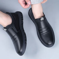 Men Shoes Black White Flats Walking Shoes